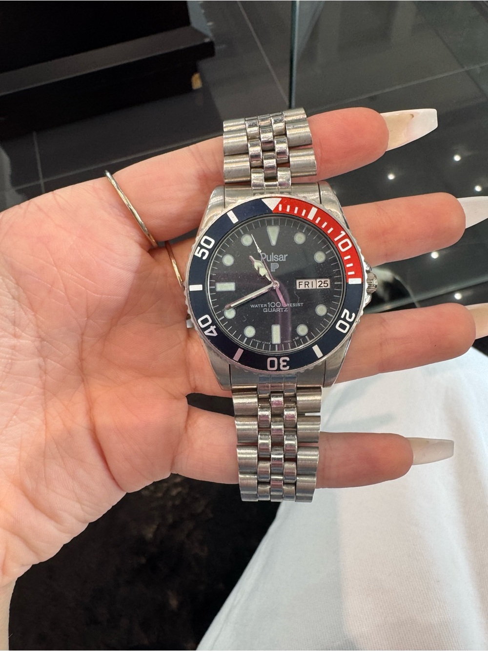 Vintage Pulsar by Seiko 100M "Pepsi" Quartz Dive Watch (Model Y563-707H)